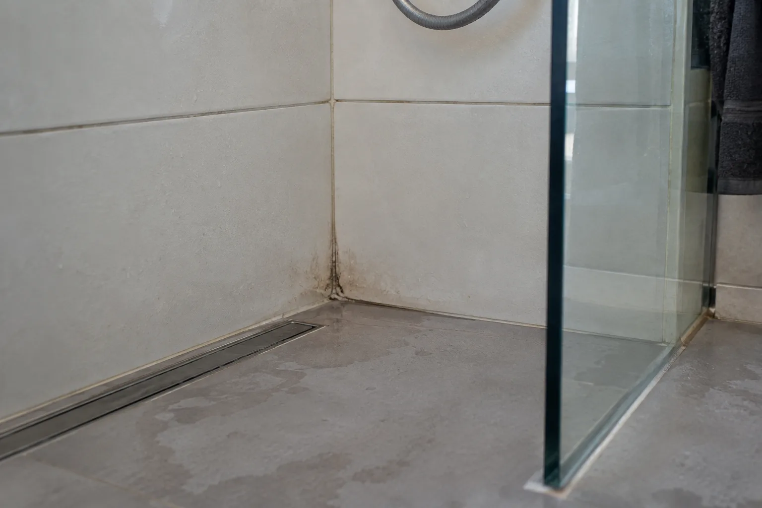 Expert in lekkage in de badkamer